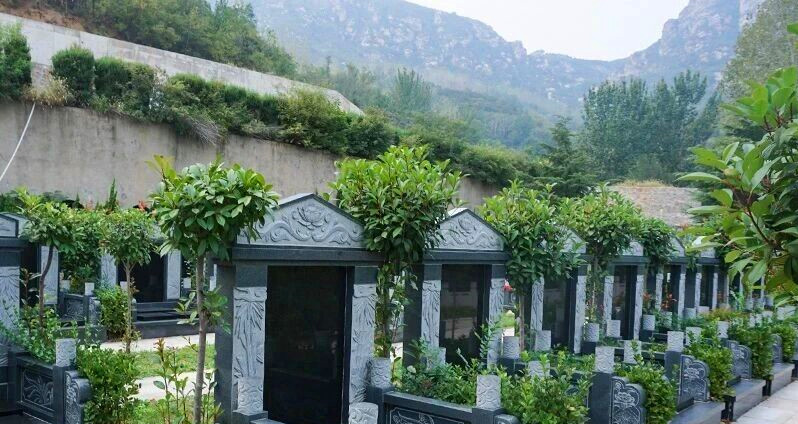 陵园墓区 陵园墓区